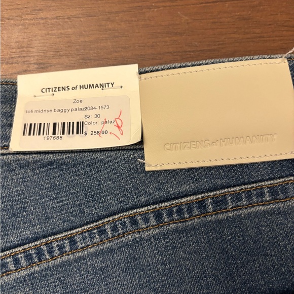 Citizens of Humanity Loli Mid Rise Wide Leg Jean - Picture 6 of 7